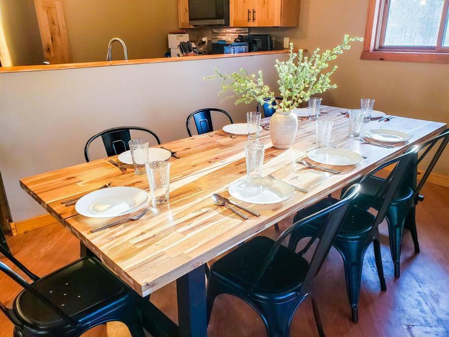 Fall Getaway Resort-3 King Suites, Dog-Friendly Seeley Exteriör bild