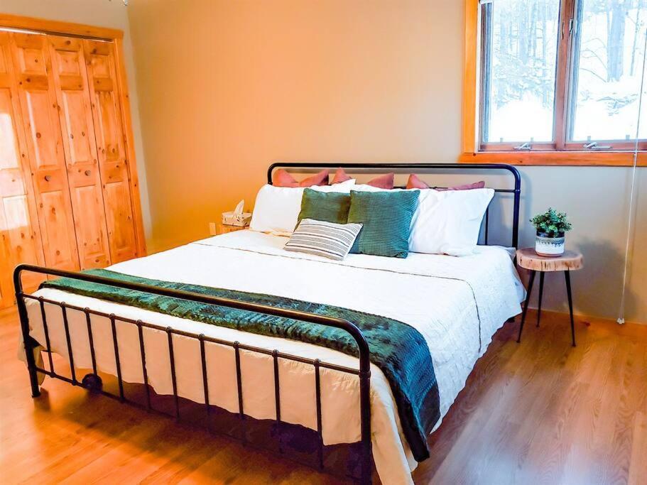 Fall Getaway Resort-3 King Suites, Dog-Friendly Seeley Exteriör bild
