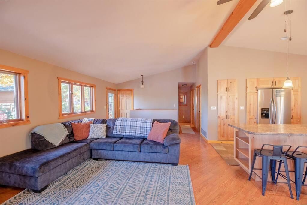 Fall Getaway Resort-3 King Suites, Dog-Friendly Seeley Exteriör bild